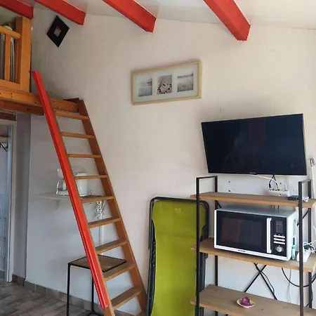 Aphrodite Village Naturiste En Bord De A Apartment *