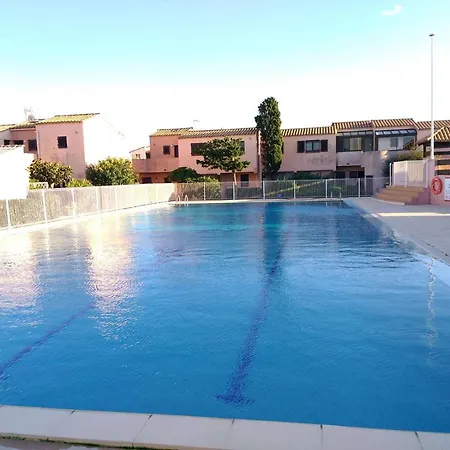 Aphrodite Village Naturiste En Bord De A Leucate