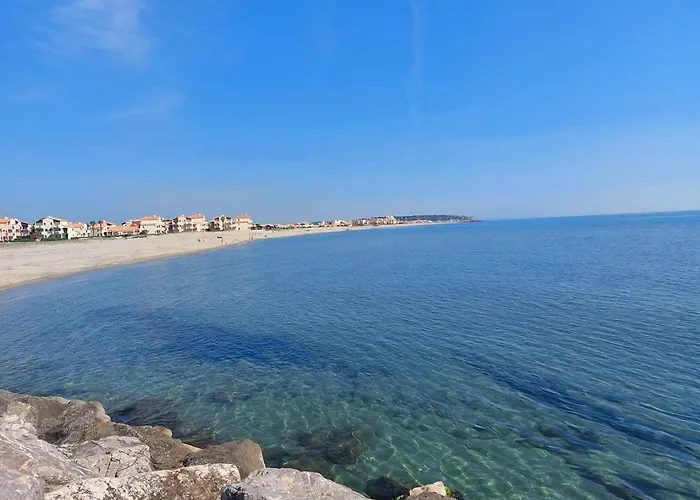 Aphrodite Village Naturiste En Bord De A *