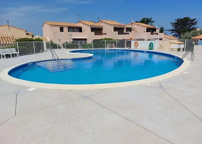 Aphrodite Village Naturiste En Bord De A